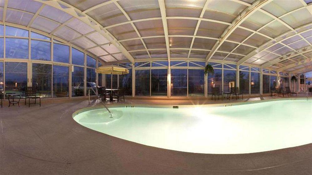 Holiday Inn Express Hotel Fort Campbell-Oak Grove By Ihg Exterior photo